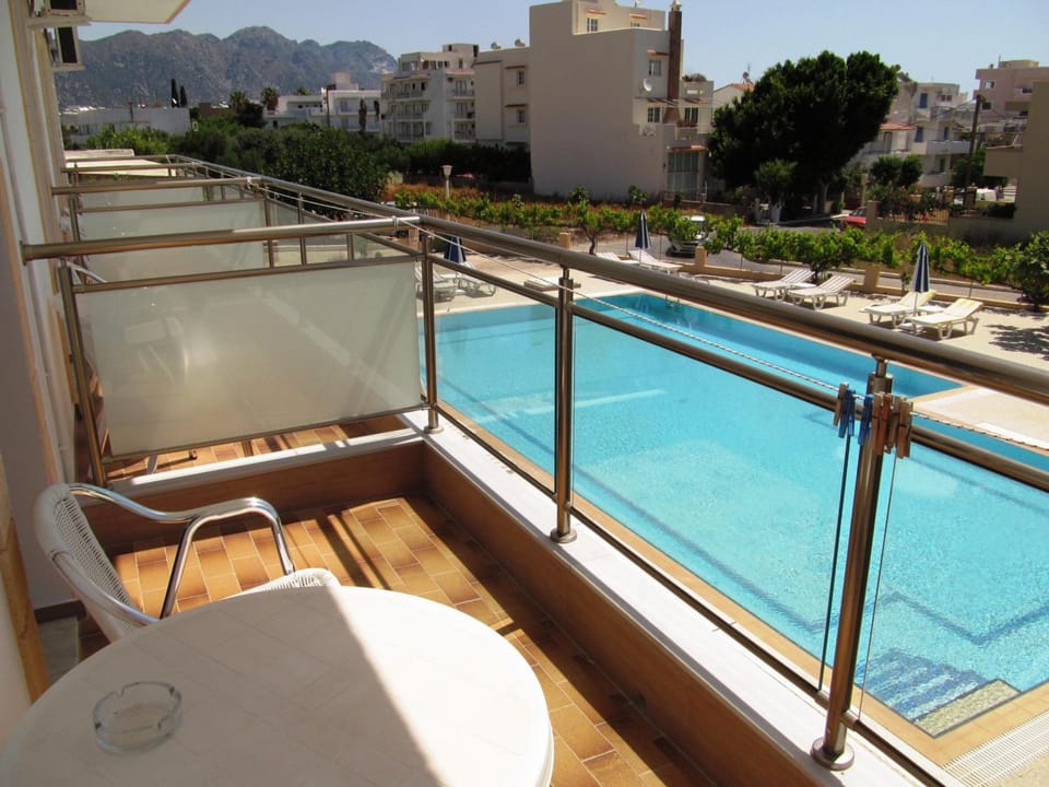 Paraschos Studios Kos Hotel in Kardamena