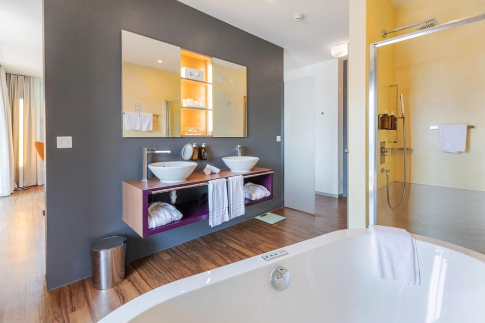 Parkhotel Brenscino Brissago Hotel in Canton of Ticino