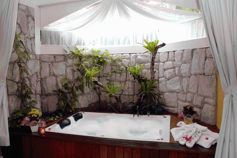 Pousada Recanto das Araras Inn in State of Rio de Janeiro