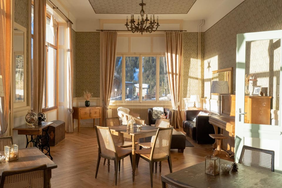 Hotel Splendide Hotel in Canton of Valais