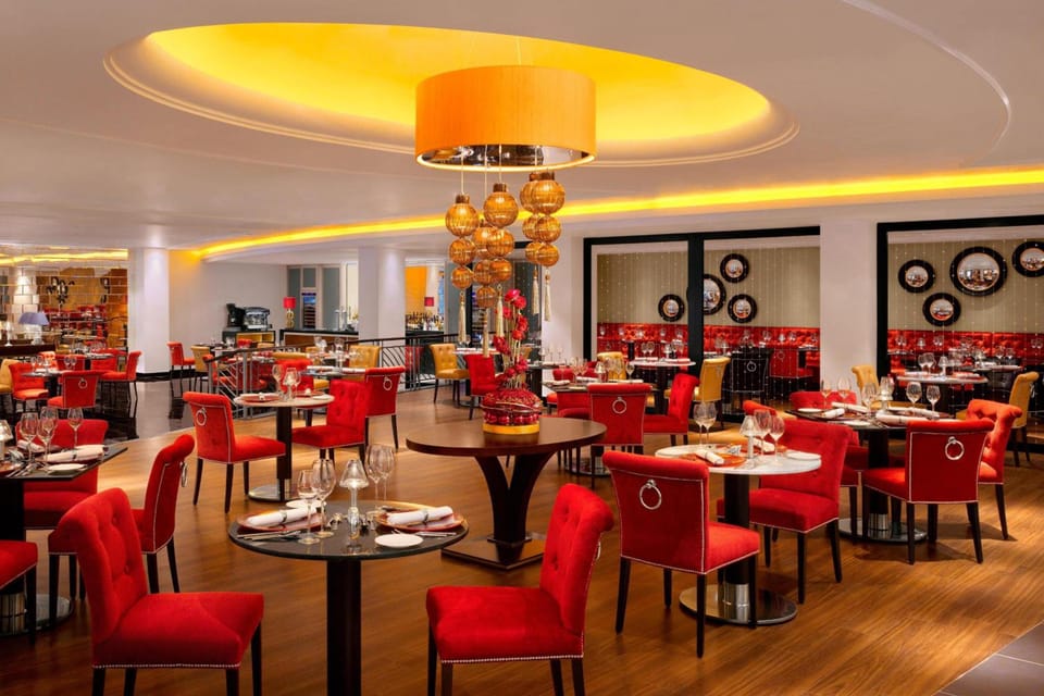 Sheraton Skyline Hotel London Heathrow Hotel in London Borough of Hounslow