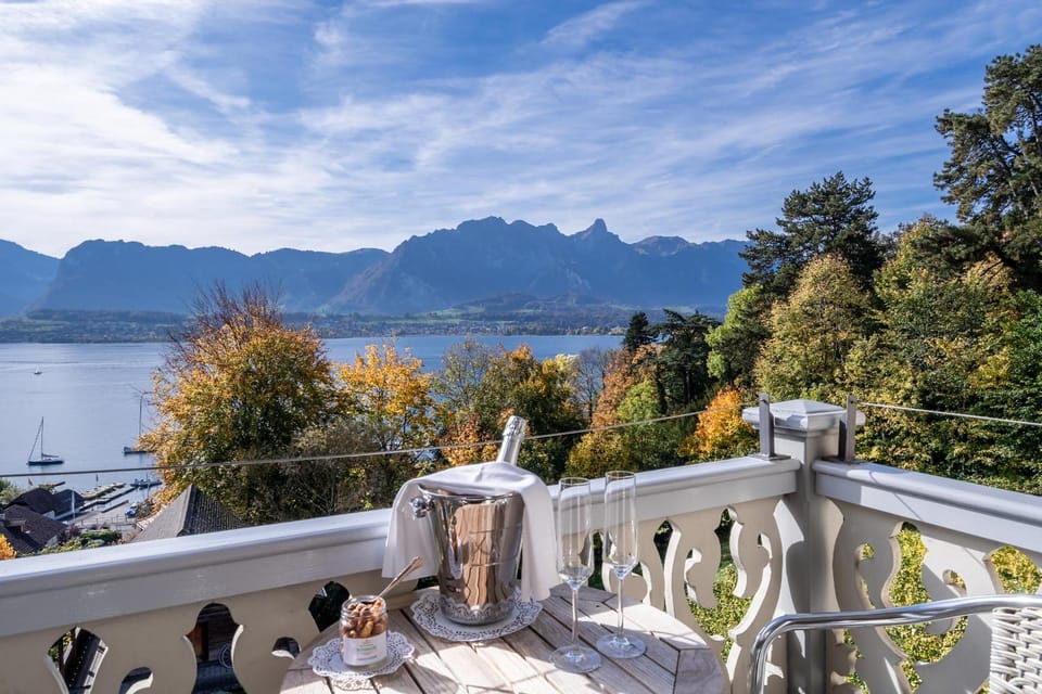 Schonbuhl Hotel & Restaurant Lake Thun Hotel in Hilterfingen
