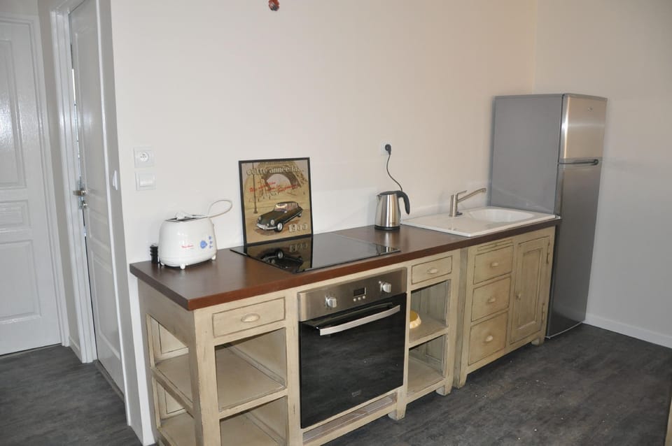 Appart'Hotel Saint-Michel Apartment hotel in Chartres