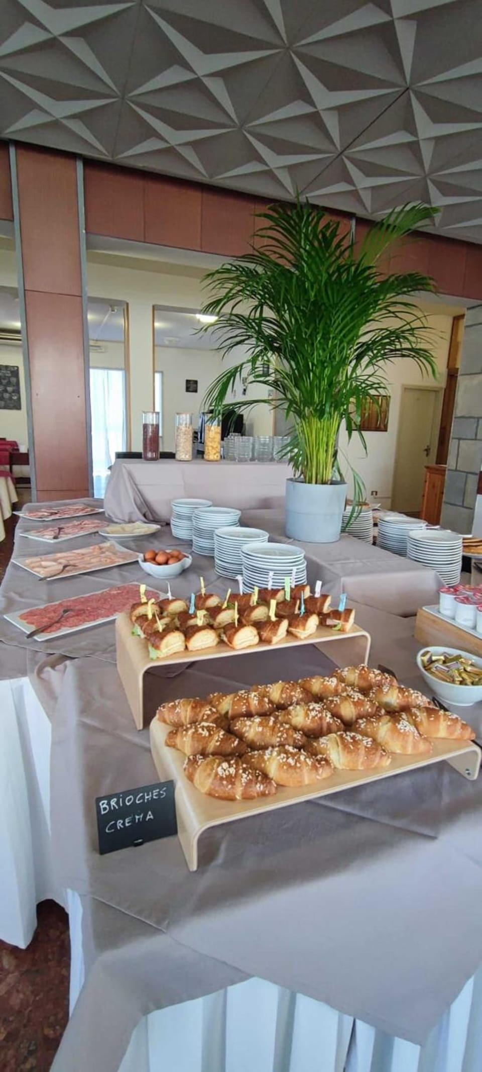 B&B Promenade Hotel Simple con Piscina Hotel in Milano Marittima