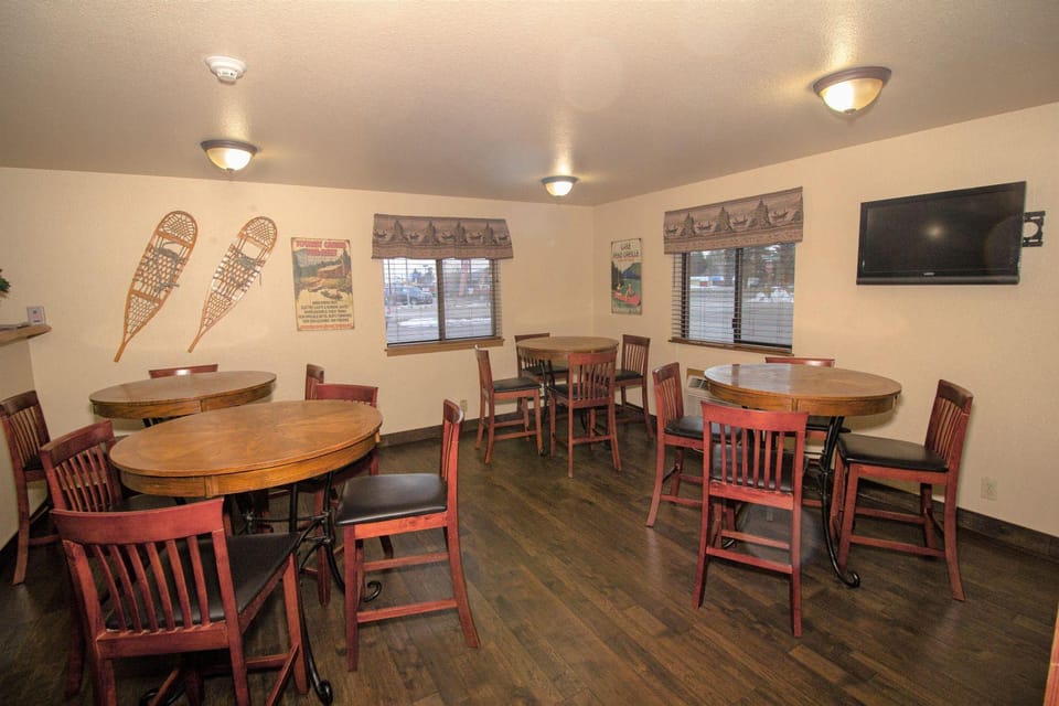 FairBridge Inn and Suites Sandpoint Hotel in Ponderay