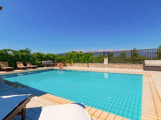 Villa Nikolas Large Private Pool A C Wifi - 1612 Hotel in Crete