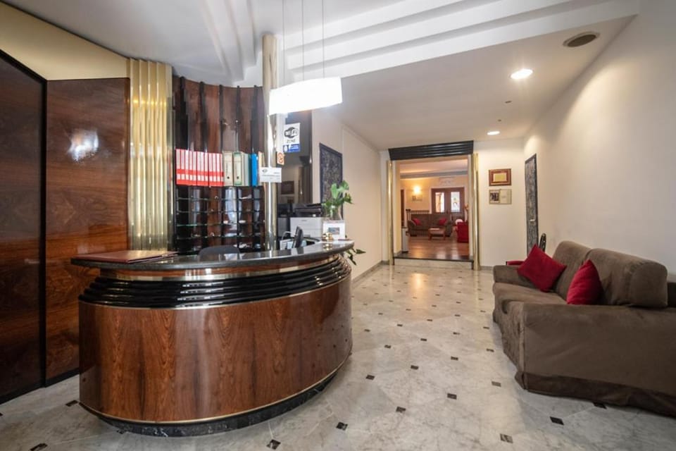 Hotel Italia & Lombardi Hotel in Montefiascone