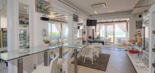 Il Conero Mare Hotel in Marcelli