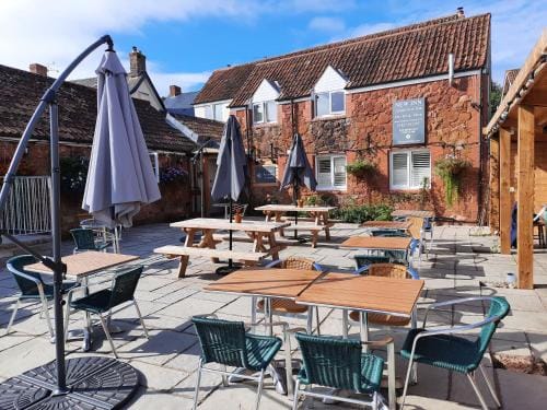 The New Inn Halse Inn in Taunton Deane