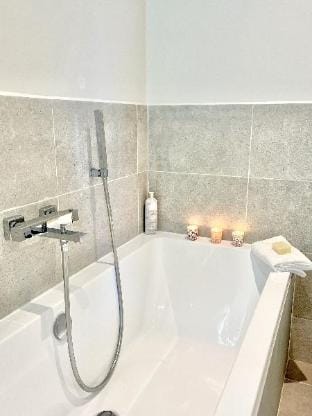 Apartment Twelve Hotel in Shrewsbury