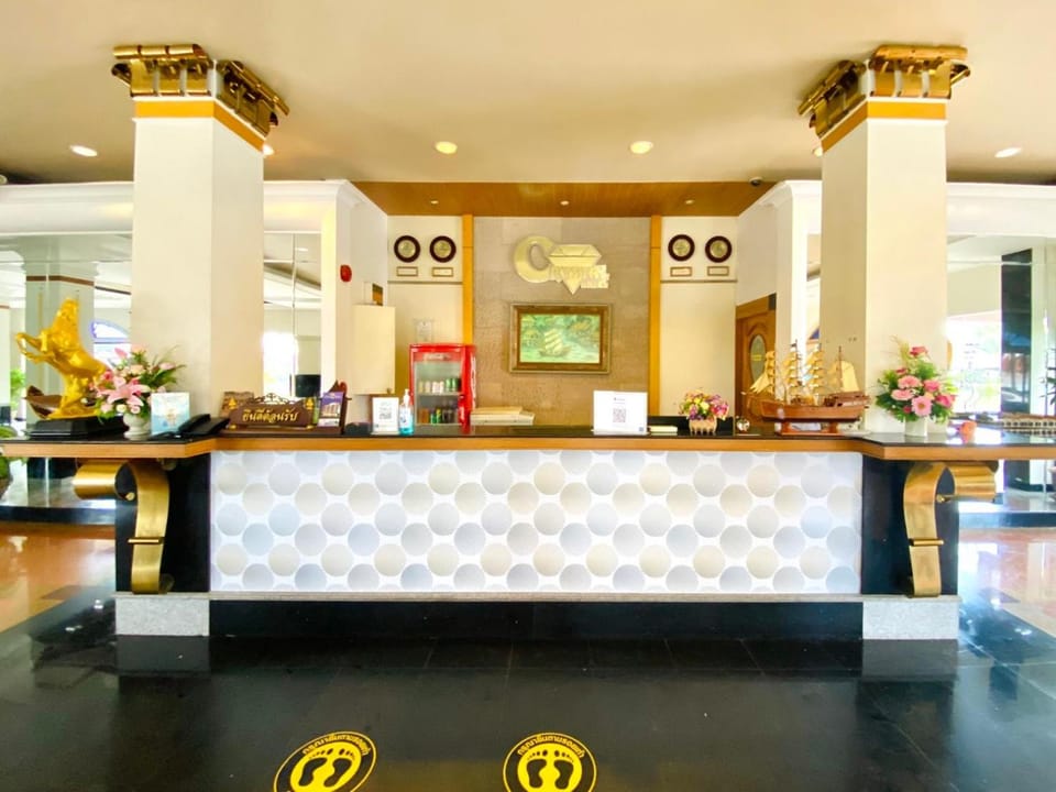 Crystal Hotel krabi Hotel in Krabi Changwat