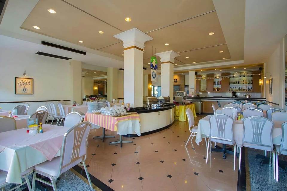 Crystal Hotel krabi Hotel in Krabi Changwat
