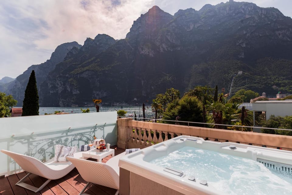 Hotel Lido Palace Hotel in Riva del Garda