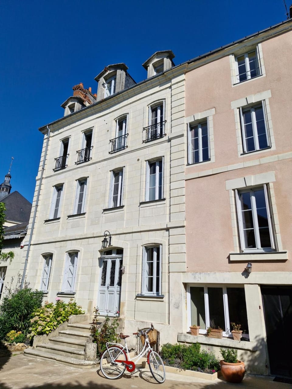 Les Destinees Hotel in Centre-Val de Loire