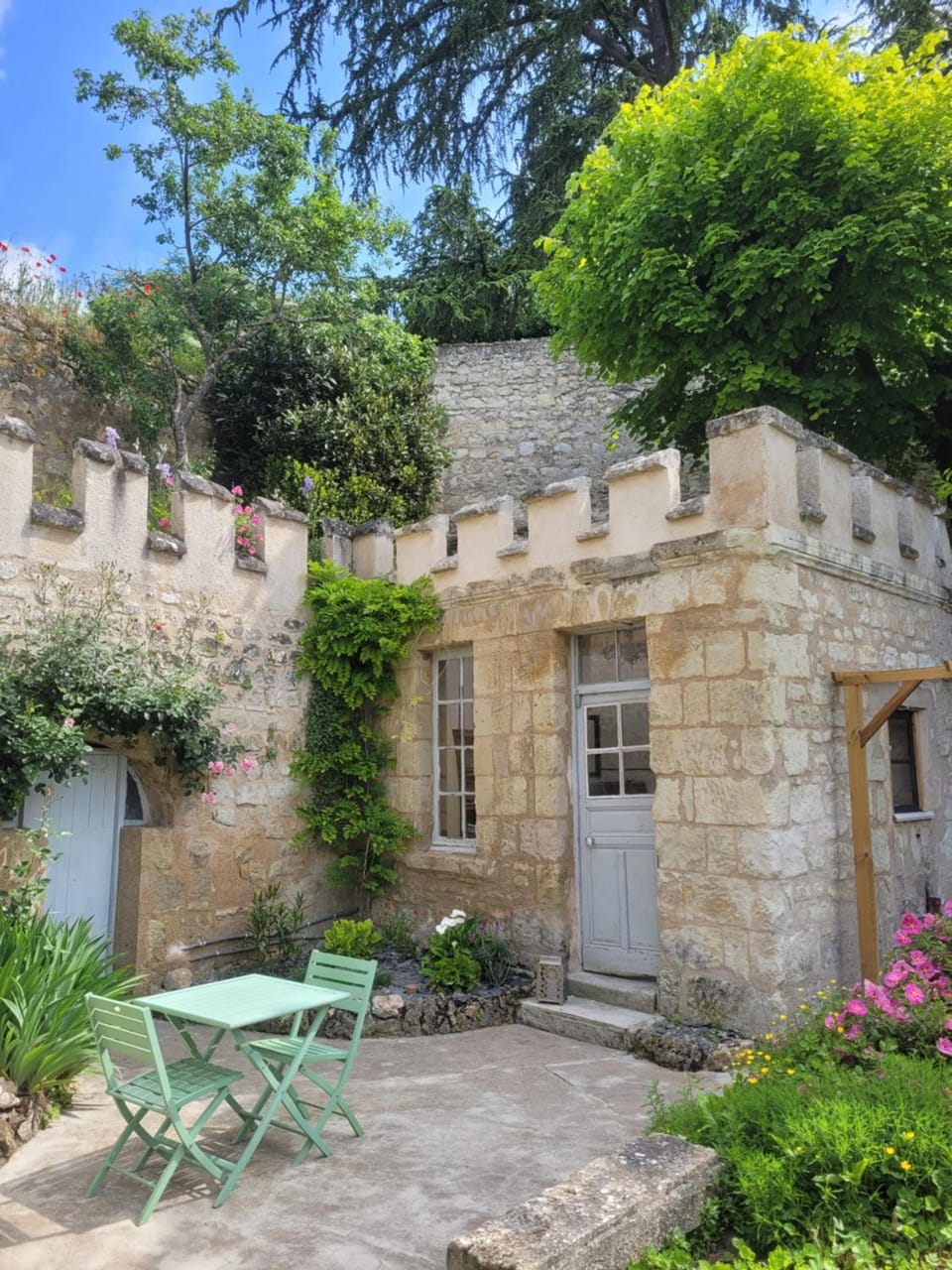 Les Destinees Hotel in Centre-Val de Loire