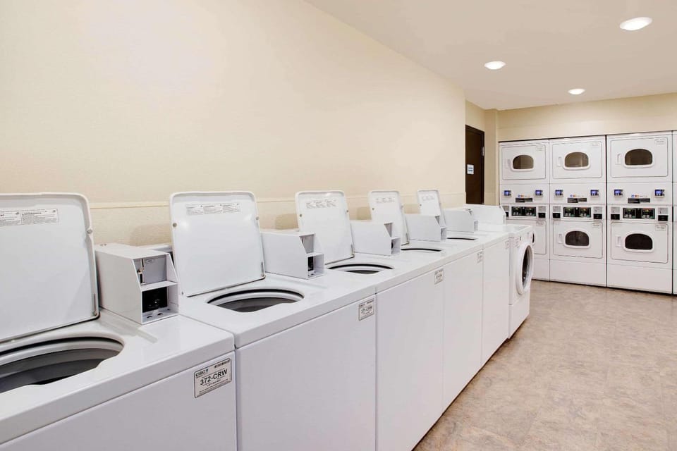 WoodSpring Suites Virginia Beach Hotel in Norfolk