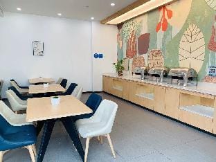 Hanting Hotel Shanghai Baosteel Yueluo Highway Hotel in Shanghai