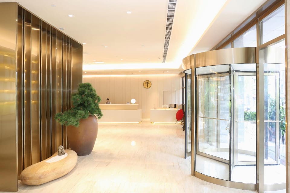 Ji Hotel Qiannan Libo Hotel in China