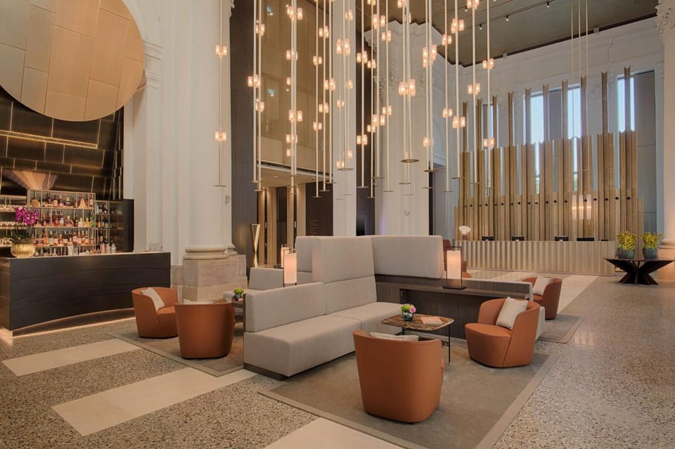 Bar/lounge