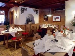 Hotel Restaurant GABRIEL Hotel in Canton of Grisons