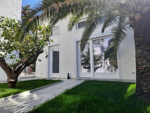 Palms Luxury Suites Sanremo Hotel in Sanremo