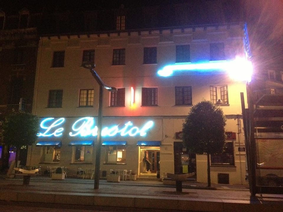 Hotel Le Bristol Hotel in Valenciennes