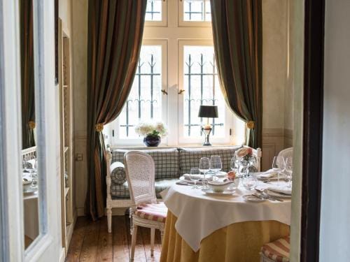 Gastehaus Schloss Saareck Hotel in Saarland, 66, Germany
