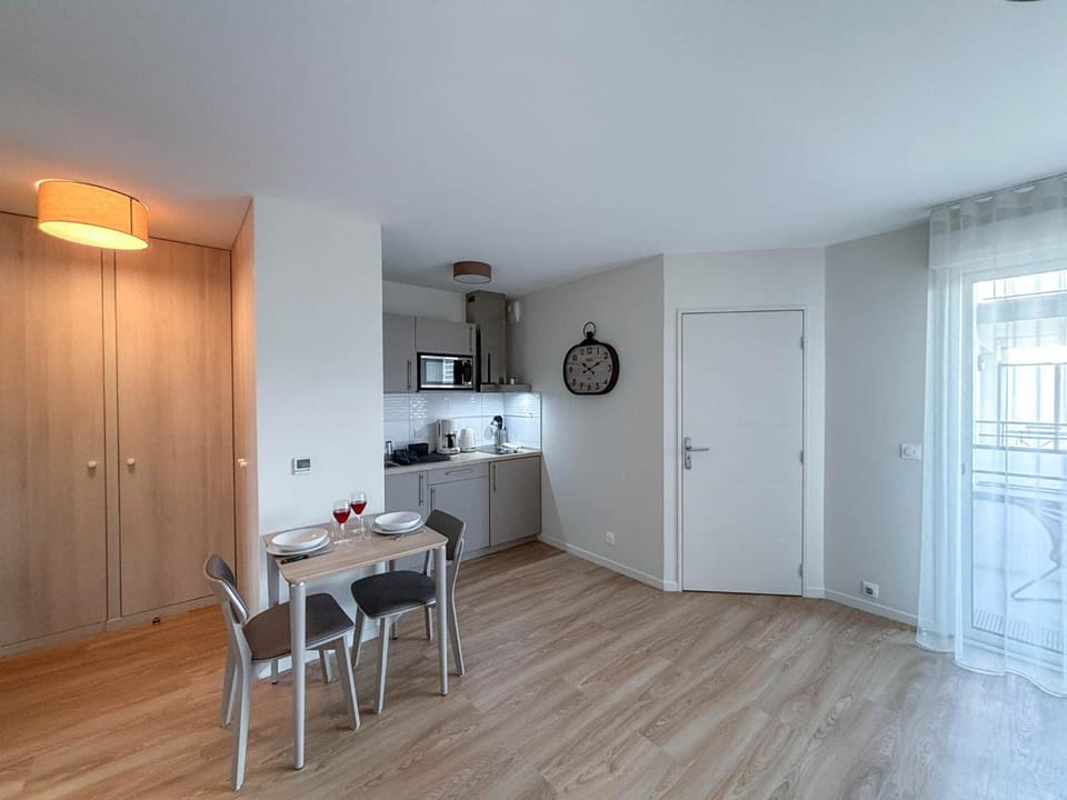 Les Boreales - Appart'hotel & Restaurant Hotel in Rouen