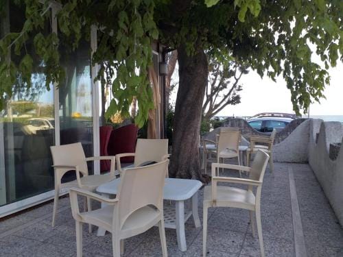 Quadruple room in Pineto - Enjoy a relaxing holiday Hotel in Pineto