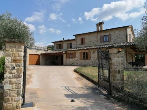 CASA LINARA Hotel in Marche