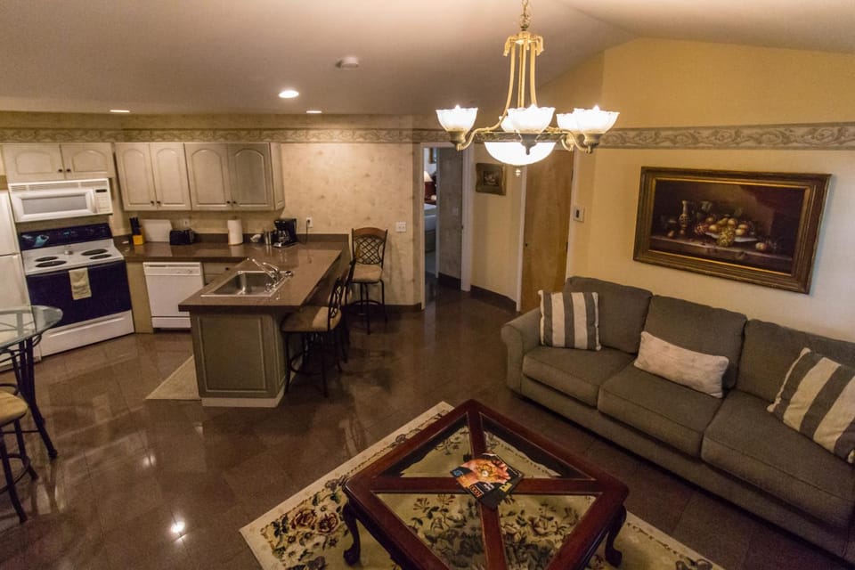 Grass Valley Courtyard Suites Hotel in Grass Valley