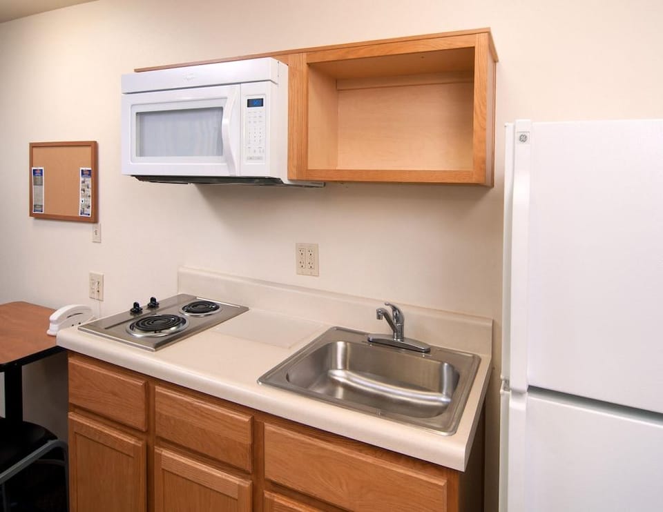 WoodSpring Suites Richmond West I-64 Hotel in Three Chopt