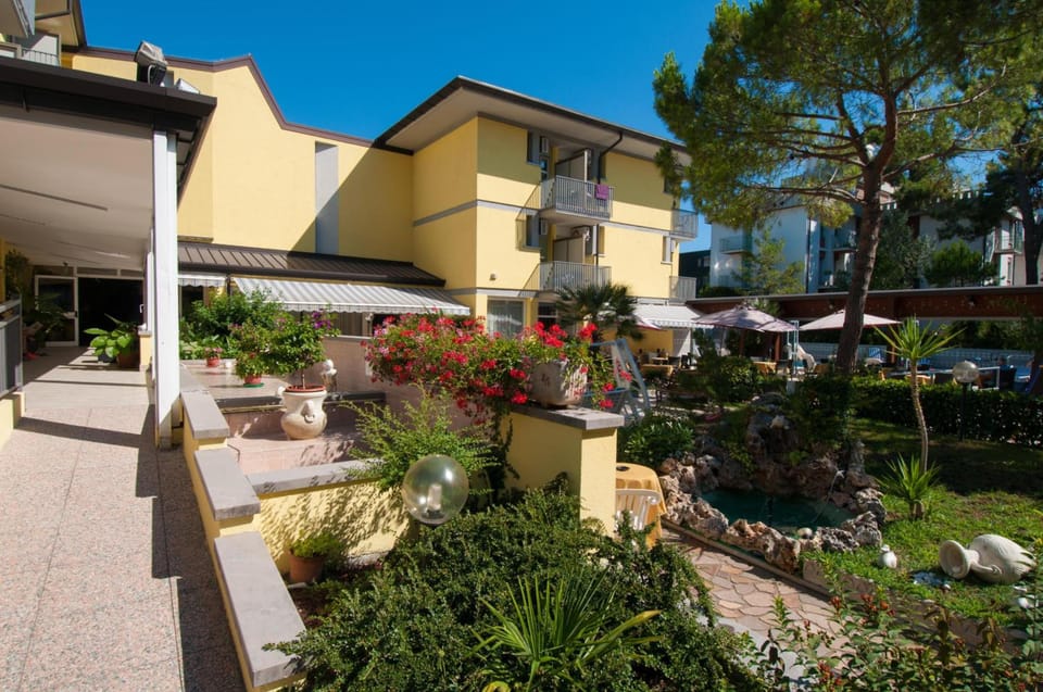 Hotel Ai Pini Hotel in Friuli-Venezia Giulia