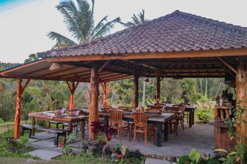 Puri Sunny Camp Lodge in Bali