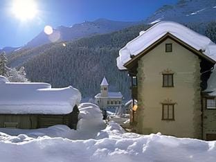 Hotel Bambi Am Park Hotel in Trentino-South Tyrol