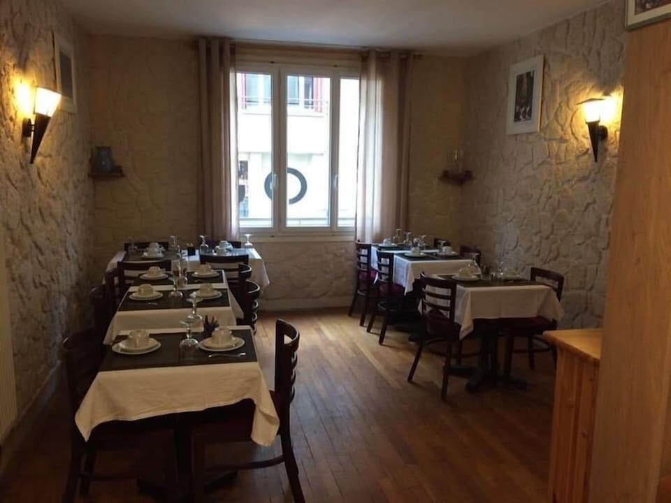 Hotel Les Arcades Hotel in Rouen