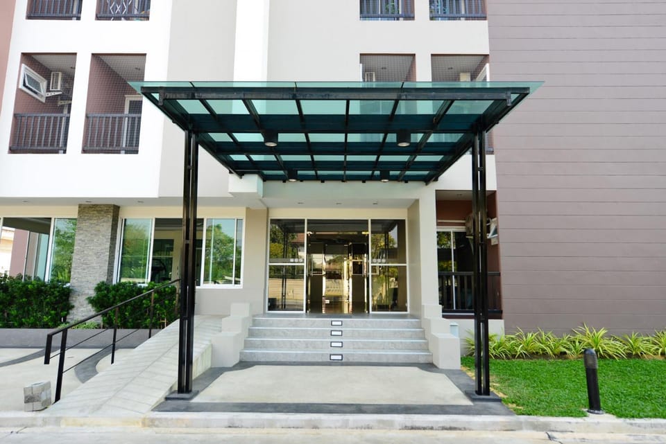 Baan Lamoon Ratchaburi Apartment hotel in Thailand