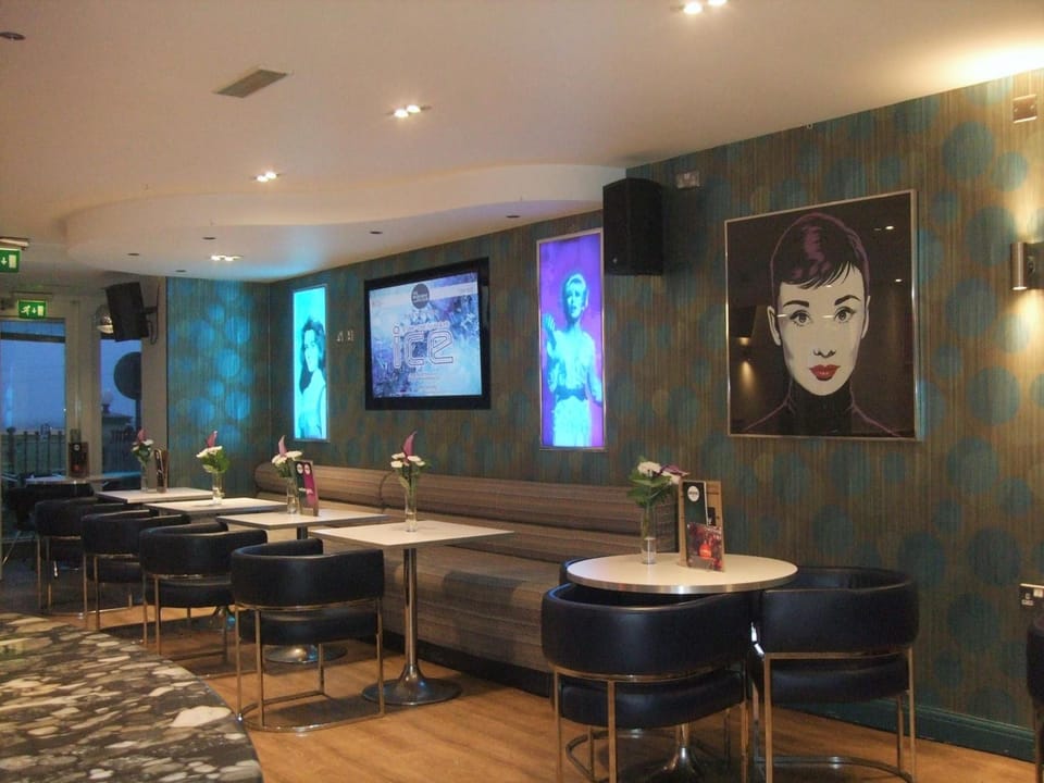 Legends Hotel Hotel in Brighton