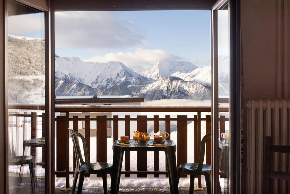 Le Castillan Hotel in Huez