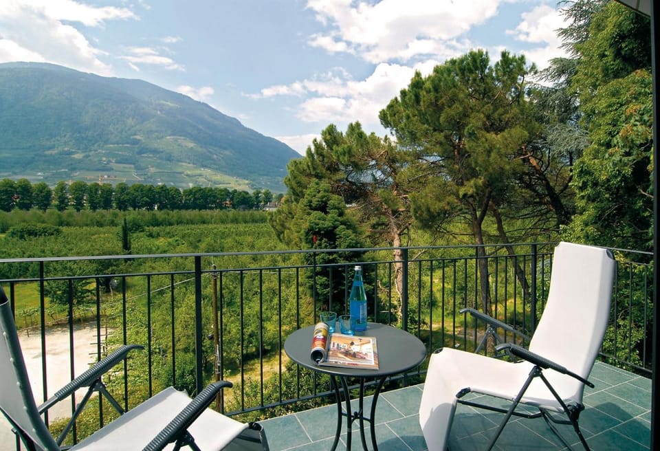 Villa Verdi Apartments Hotel in Tirol