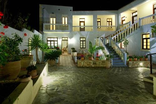 Giorgi's Blue Apartments Hotel in Crete