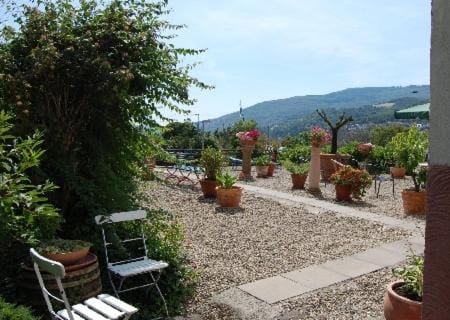 Wohnen im Burghotel Hotel in Mainz-Bingen