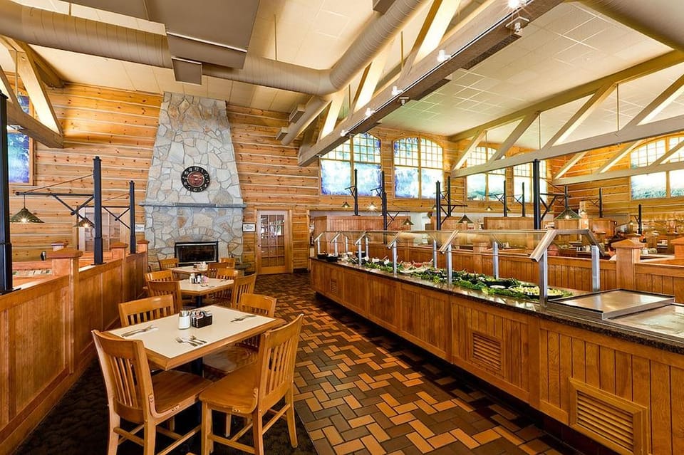 The Portlander Inn and Marketplace Hotel in Vancouver