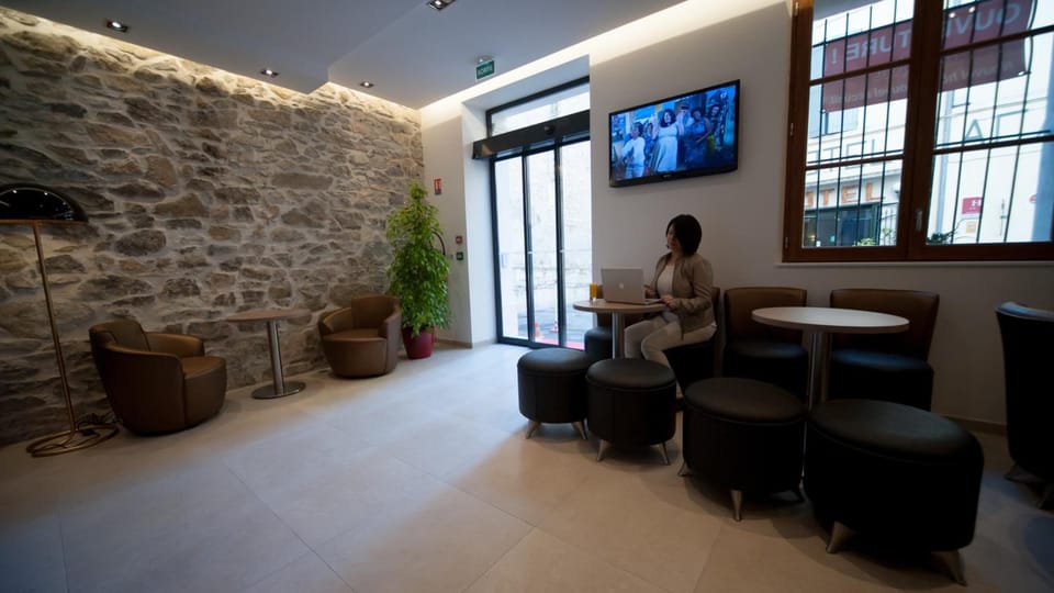 Central Hotel Hotel in Nimes