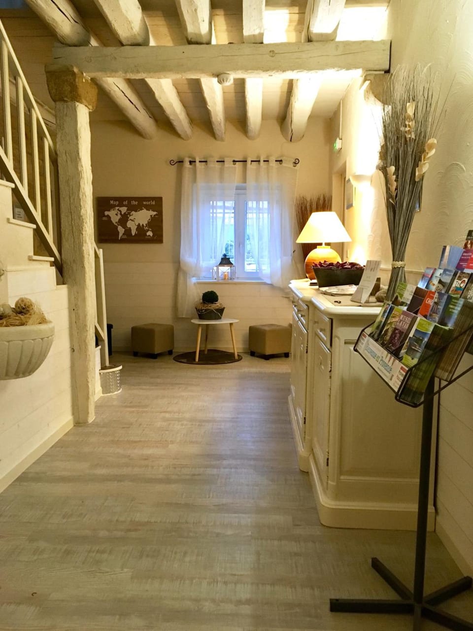LOGIS HOTEL L' Auberge d'Uzes Hotel in Uzes