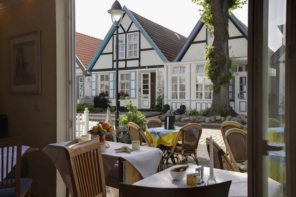 Vogel Hotel & Appartements Hotel in Mecklenburg-Vorpommern, Germany
