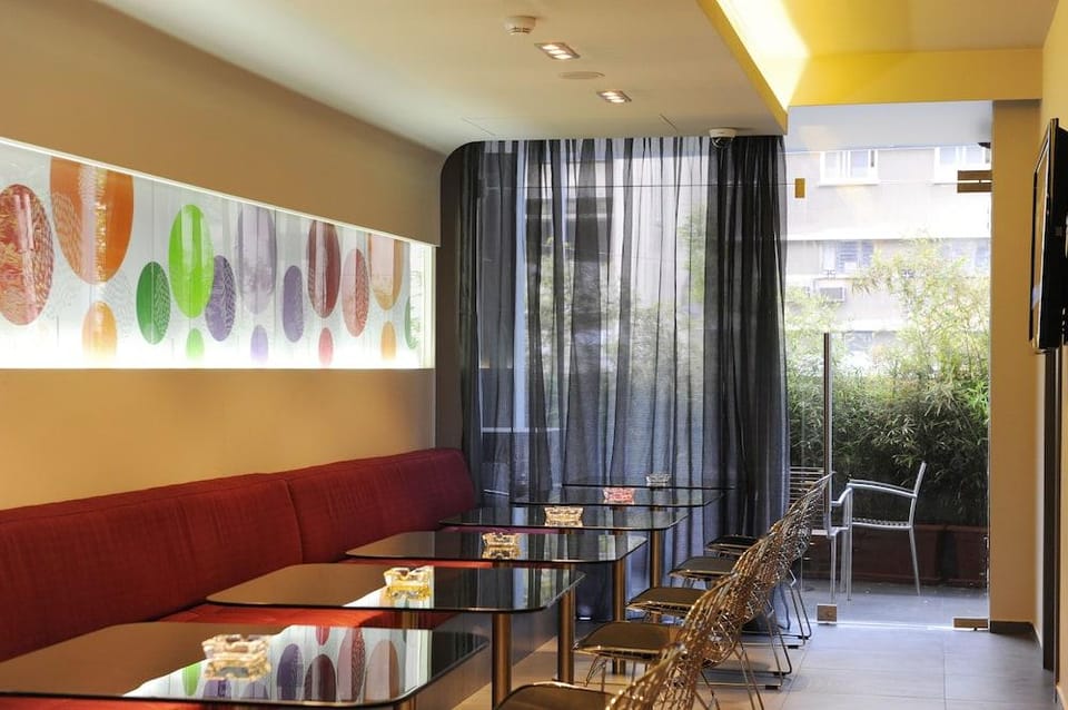 35 Rooms Hotel in Africa
