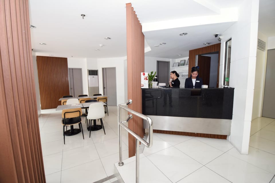 ACL Suites Hotel in Pasig