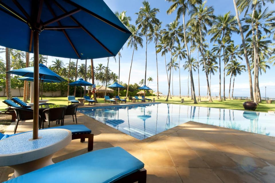 Reef Villa & Spa Resort in Wadduwa