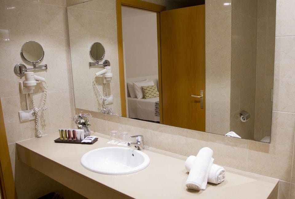 ALEGRIA Plaza Paris Hotel in Lloret de Mar